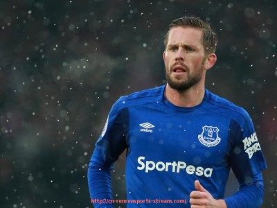 人人体育直播-中超联赛的整体介绍内容包括哪些关键元素和发展历程？（中超联赛的意义）